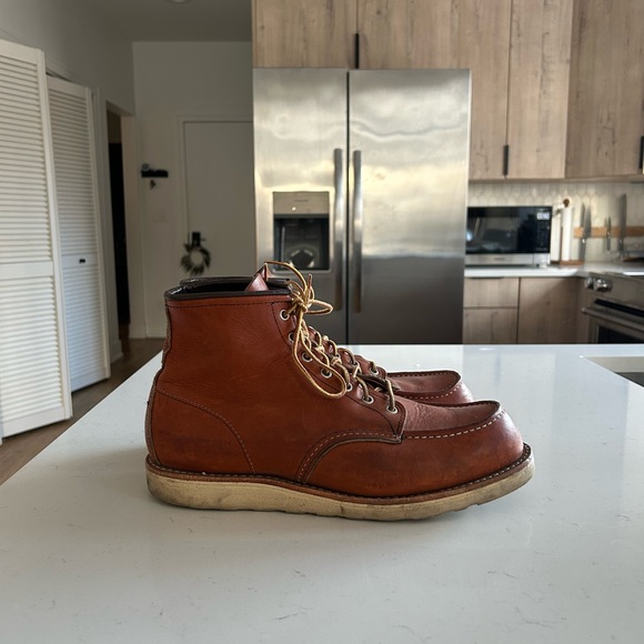 Red Wing Classic 6” Moc Toe Boot - Picture 7 of 9